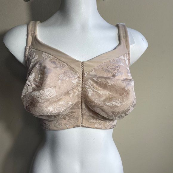Wacoal Modest Beige Awareness Full Figure Seamless Wire Free Bra Size 44DDD - Picture 2 of 8